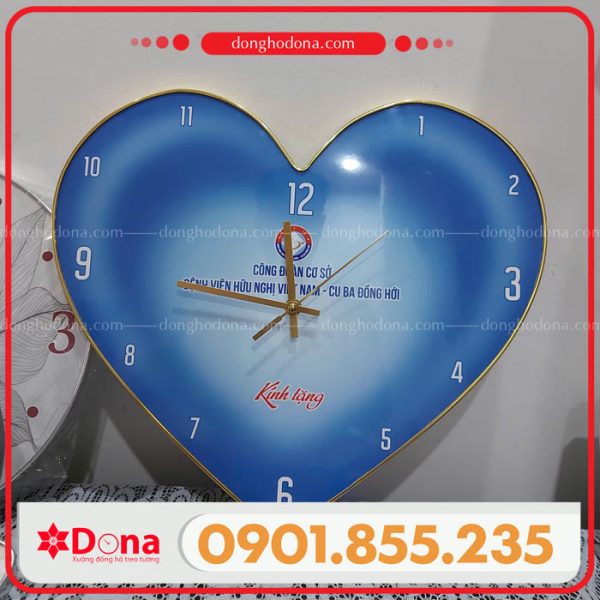 Đồng hồ tạo hình trái tim