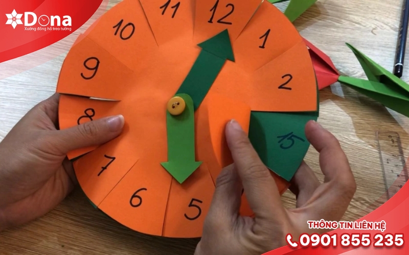 Bước 2: Tạo mặt số đồng hồ (1–12)