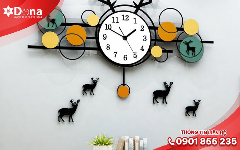 Ý tưởng 1: Đồng hồ treo tường nghệ thuật kết hợp tranh canvas