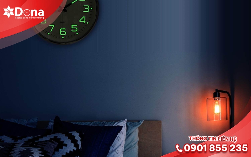 Tại sao không nên treo đồng hồ ở đầu giường theo phong thủy? Tại sao không nên treo đồng hồ ở đầu giường theo phong thủy?