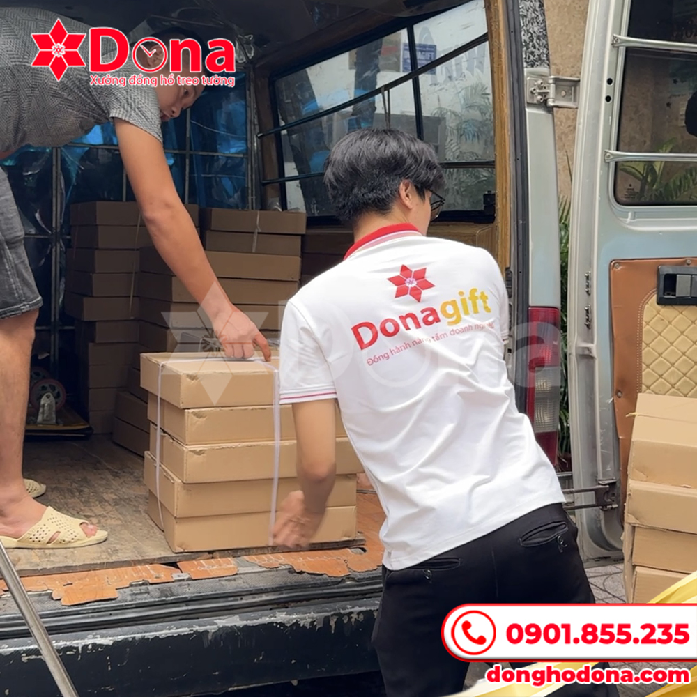 Kiểm tra chất lượng & bàn giao – Cam kết đúng chuẩn quà tặng doanh nghiệp